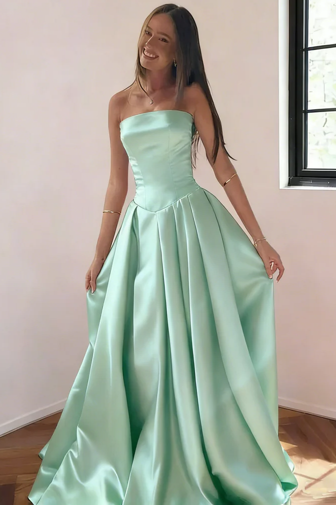 A-Line Empire-Waist Strapless Pleats Sleeveless Long Prom Dress with Train