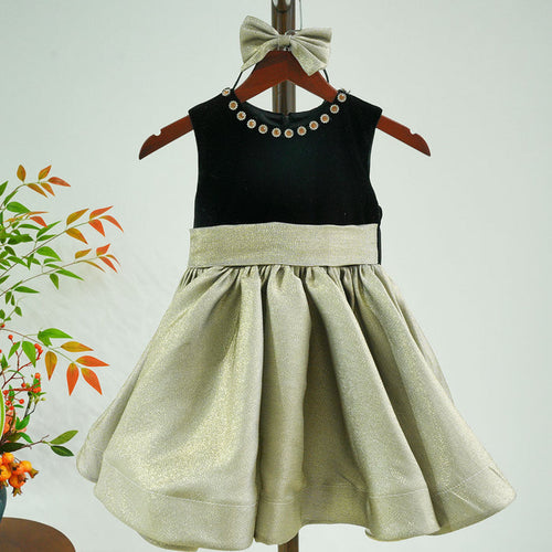 A-Line Flower Girl Dresses With Bow Sleeveless Gold J858
