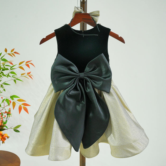 A-Line Flower Girl Dresses With Bow Sleeveless Gold J858