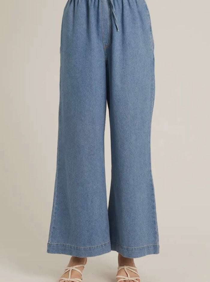 CC WIDE LEG DENIM PANT WITH DRAWSTRING WAIST