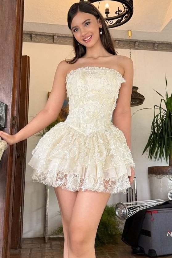 Exquisite A-Line Strapless Empire-Waist Lace Puffy Short Homecoming Birthday Dress