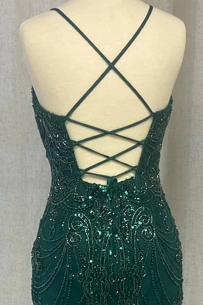 Green Spaghetti Straps V-Neck Appliques Mermaid Long Prom Dress