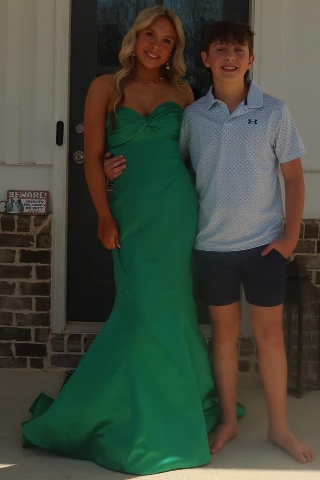 Green Strapless Sweetheart Pleated Satin Mermaid Sleeveless Prom Dress