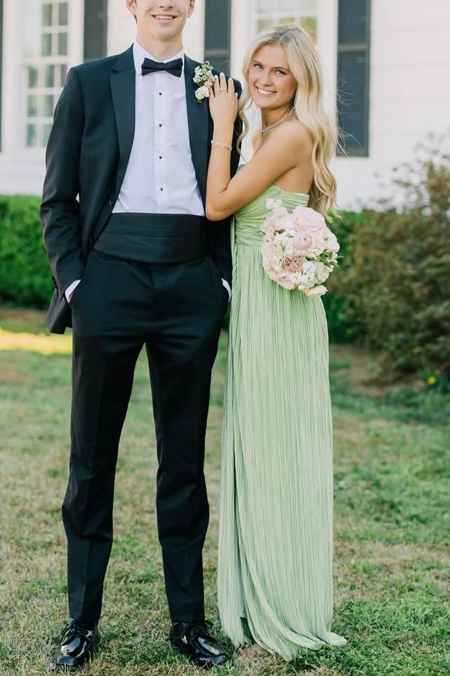 Green Strapless Sweetheart Twist Sleeveless Pleated Long Prom Dress
