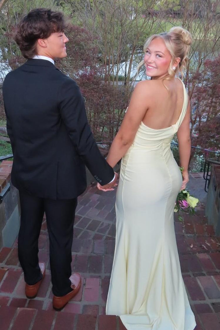One Shoulder Yellow Pleats Sleeveless Satin Long Prom Dress with Slit