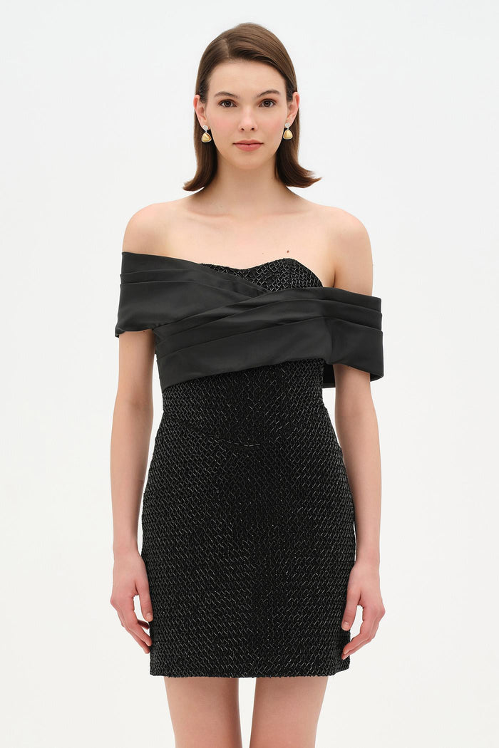 Organze Drape Yaka Taş İşlemeli Kısa Abiye Elbise - 26190C