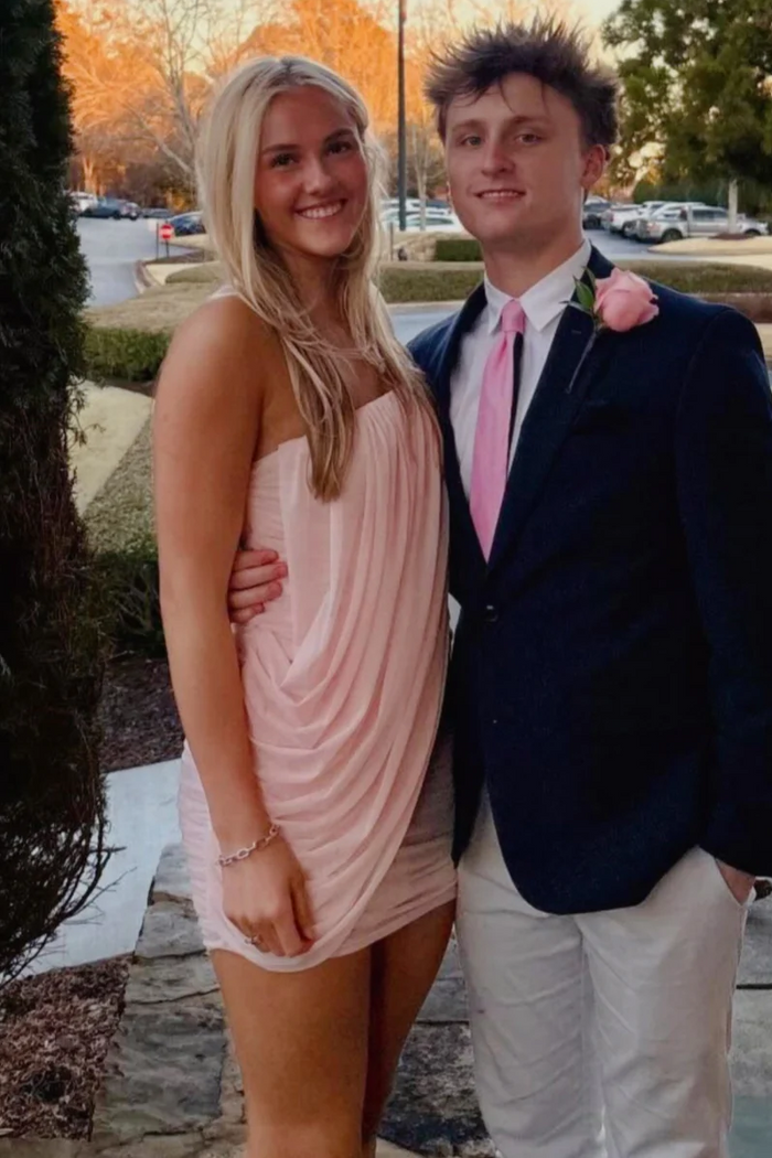 Pink Strapless Pleated Chiffon Bodycon Sleeveless Short Homecoming Dress