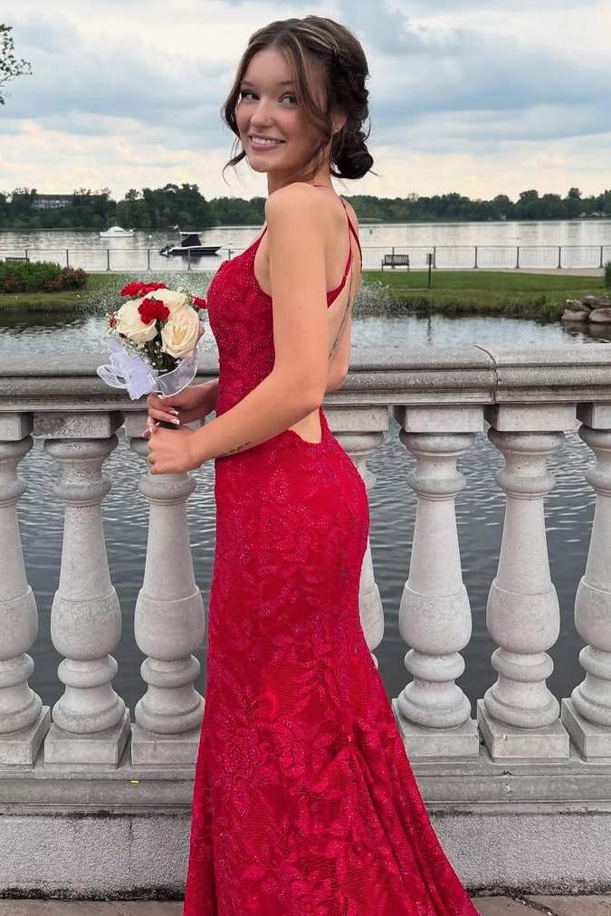 Red Spaghetti Straps V-Neck Lace Appliques Mermaid Prom Dress
