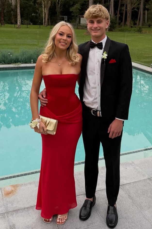 Red Strapless Scoop Neck Twist Sleeveless Long Prom Dress