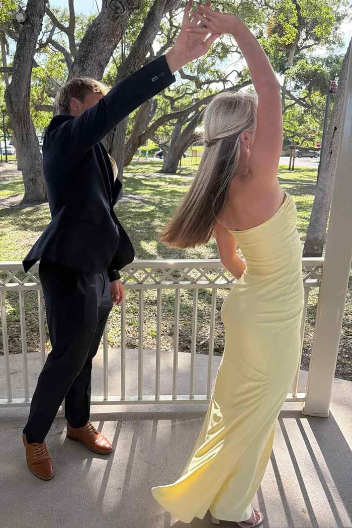 Simple Yellow Strapless Satin Sleeveless Formal Prom Dress with Slit