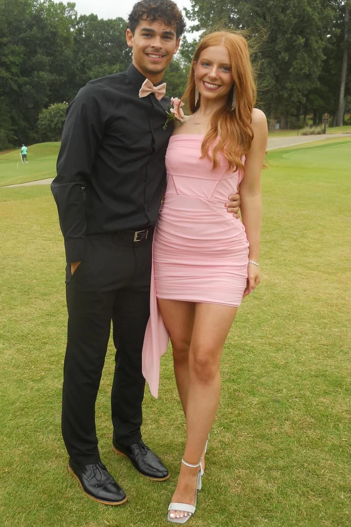 Strapless Pink Pleats Tight Sleeveless Short Homecoming Dress with Ribbon