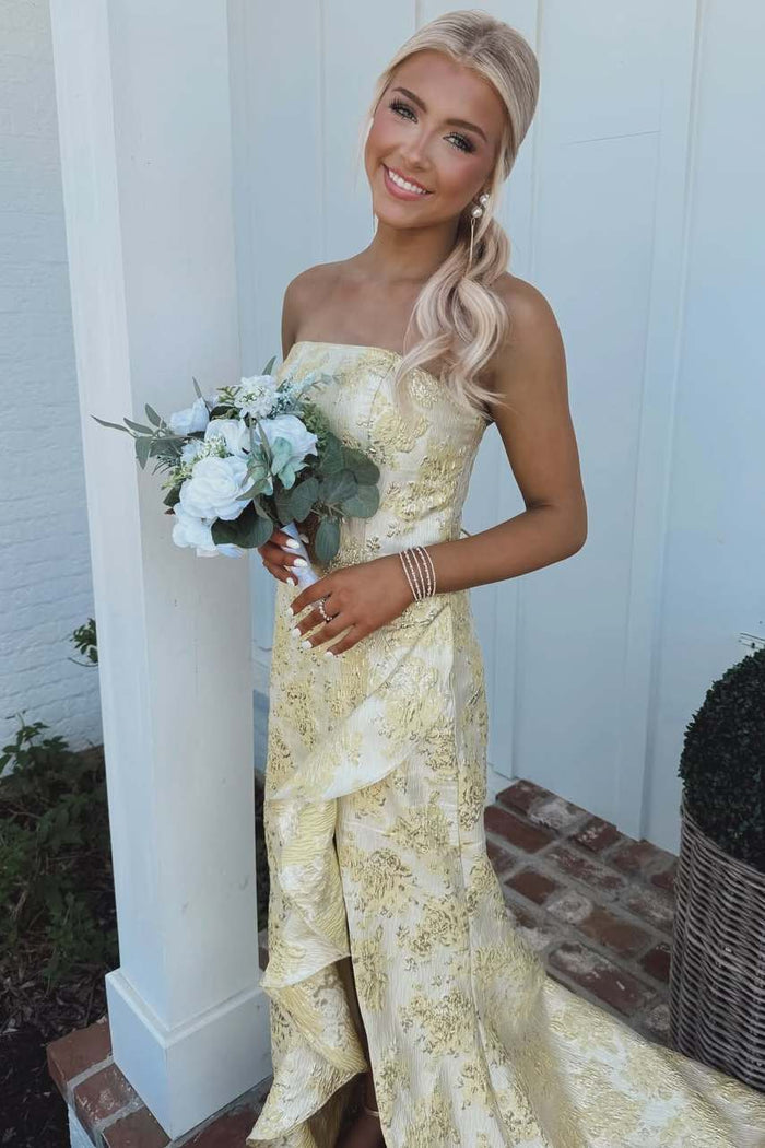 Stunning Strapless Ruffles Sleeveless Mermaid Long Prom Dress with Slit