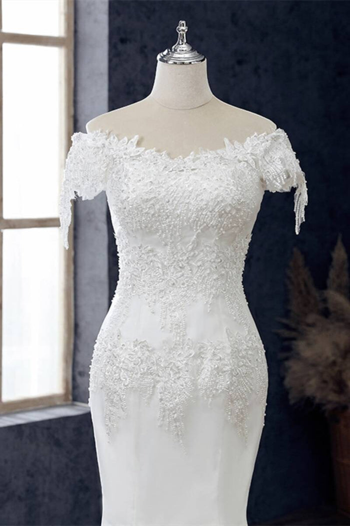 White Appliqués Off-the-Shoulder Cap Sleeve Trumpet Wedding Dress