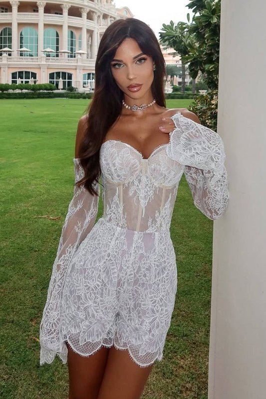 White Long Sleeves Sweetheart Tight Lace Mini Dress