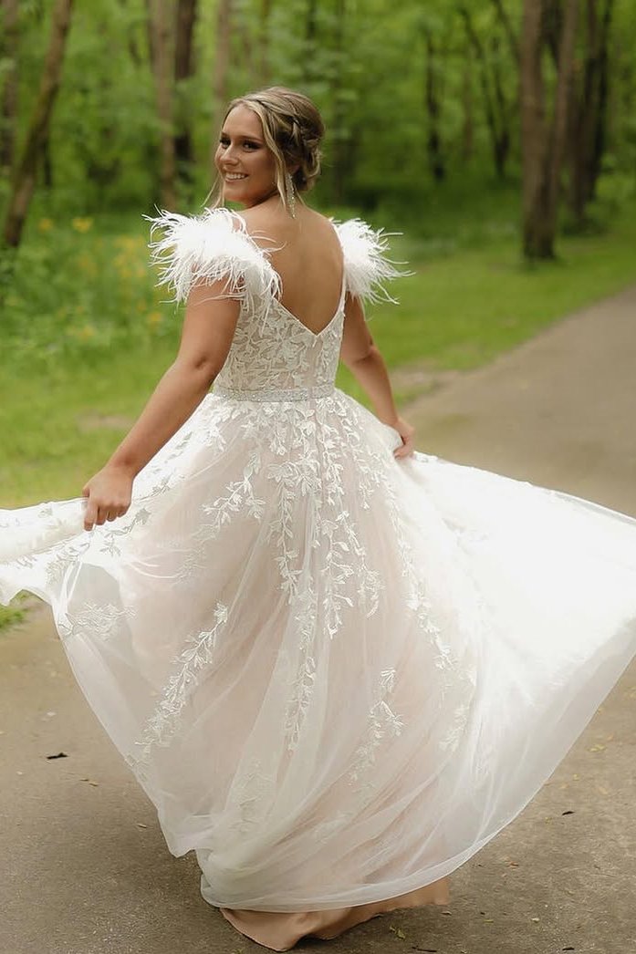 White Off-Shoulder V-Neck Lace Appliques A-Line Prom Dress with Feathers
