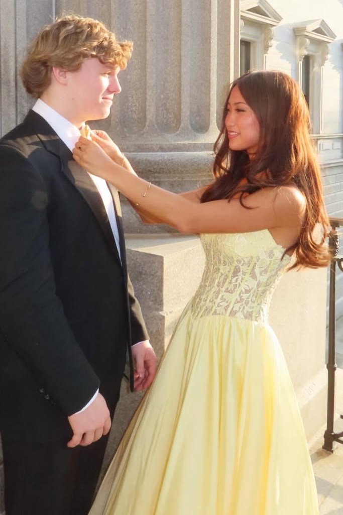 Yellow A-Line Empire-Waist Strapless Appliques Pleats Long Prom Dress