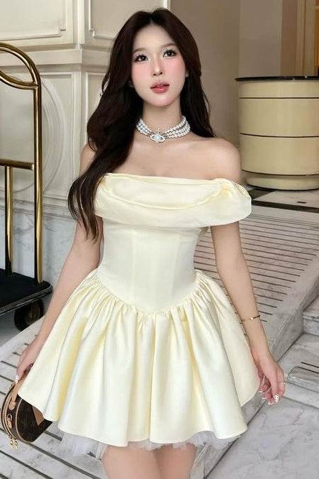Yellow Off-Shoulder A-Line Empire-Waist Satin Short Homecoming Dress