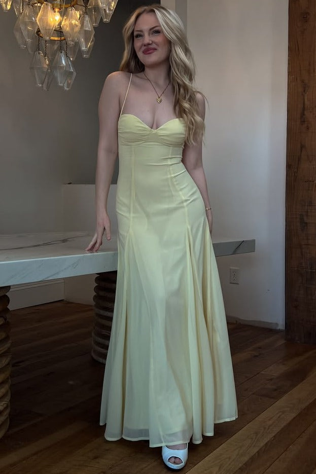 Yellow Spaghetti Straps Pleated Sweetheart Sleeveless Long Prom Dress