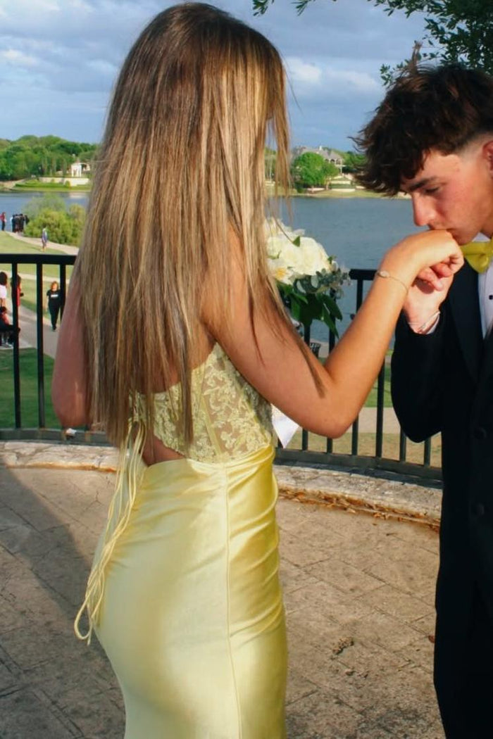Yellow Spaghetti Straps V-Neck Mermaid Prom Dress with Appliques