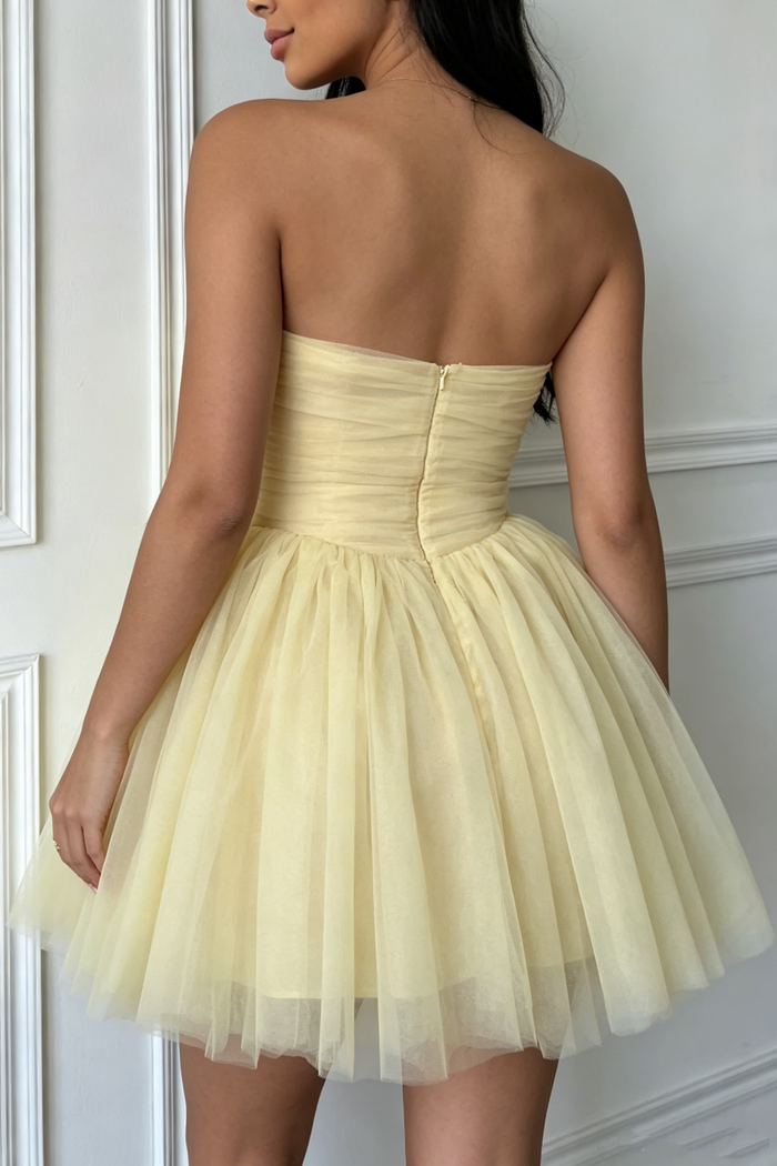 Yellow Strapless A-Line Sweetheart Pleats Empire-Waist Tulle Short Homecoming Dress