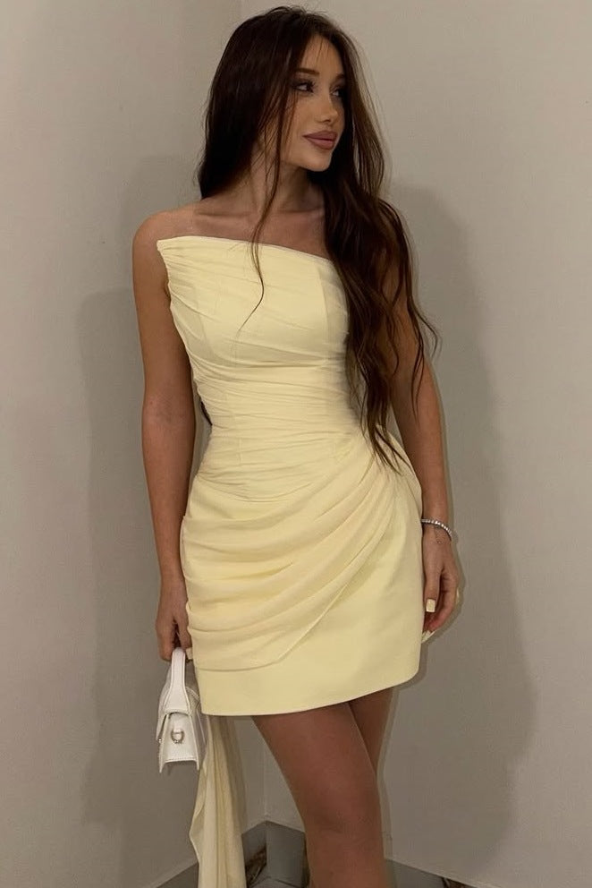 Yellow Strapless Pleats Slanted Collar Sleeveless Short Homecoming Dress