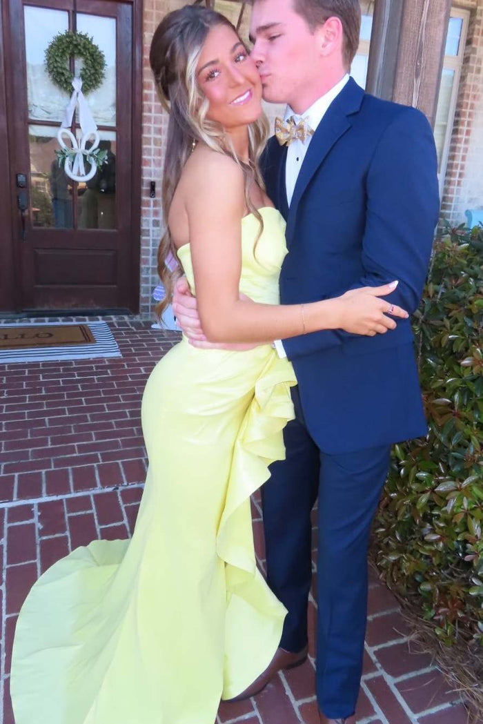 Yellow Strapless Ruffles Sleeveless Mermaid Prom Dress with Slit