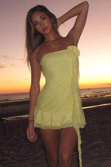 Yellow Strapless Scoop Neck Ruffles Short Homecoming Party Dress