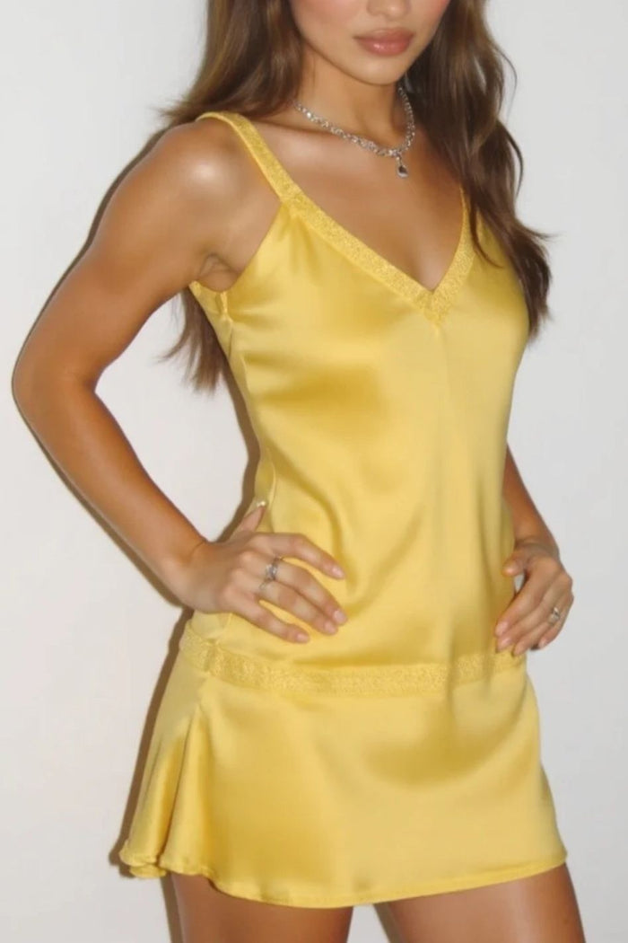 Yellow Straps V-Neck Sleeveless Pleats Backless Mini Party Homecoming Dress